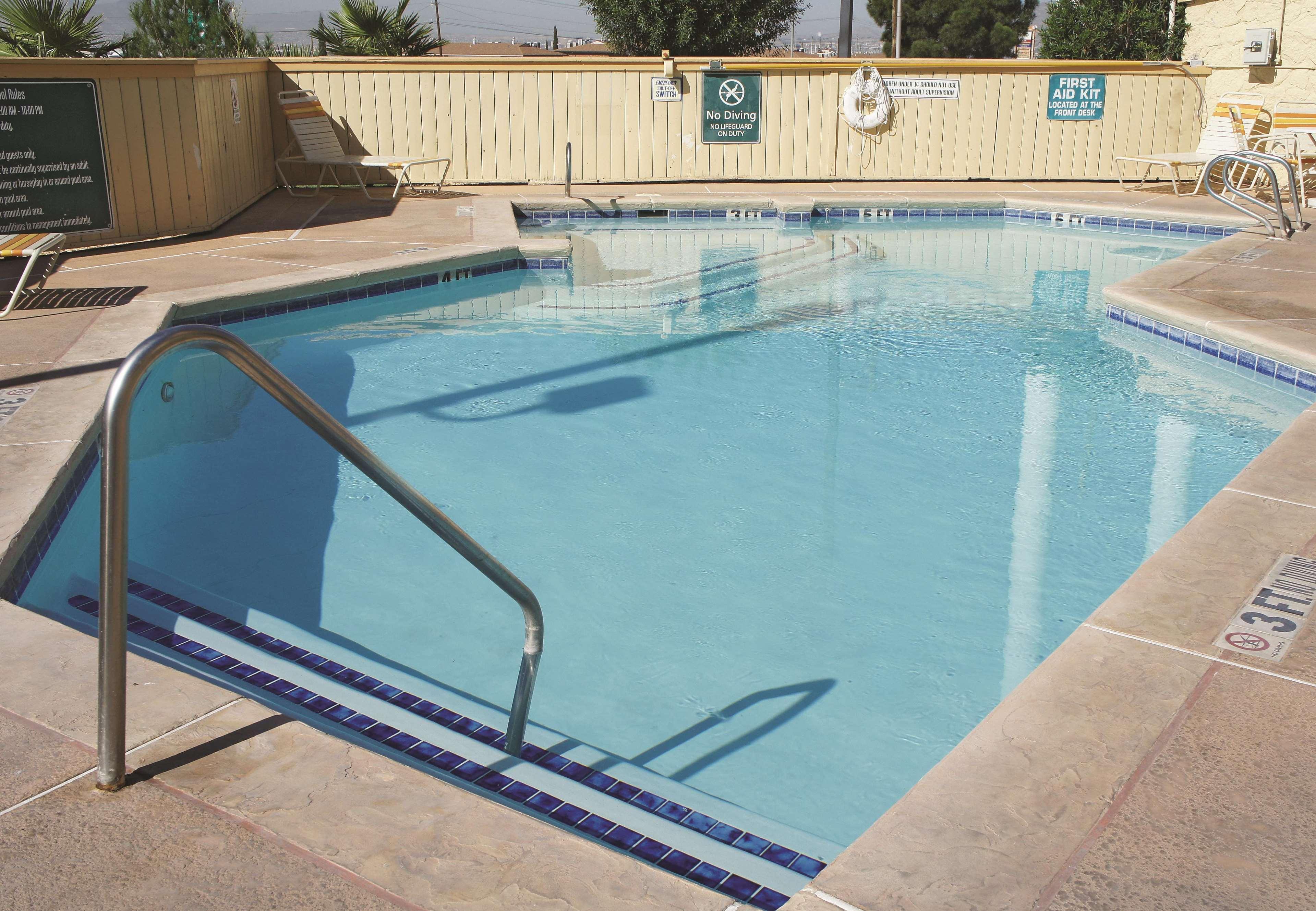 La Quinta Inn by Wyndham El Paso Cielo Vista Exterior foto